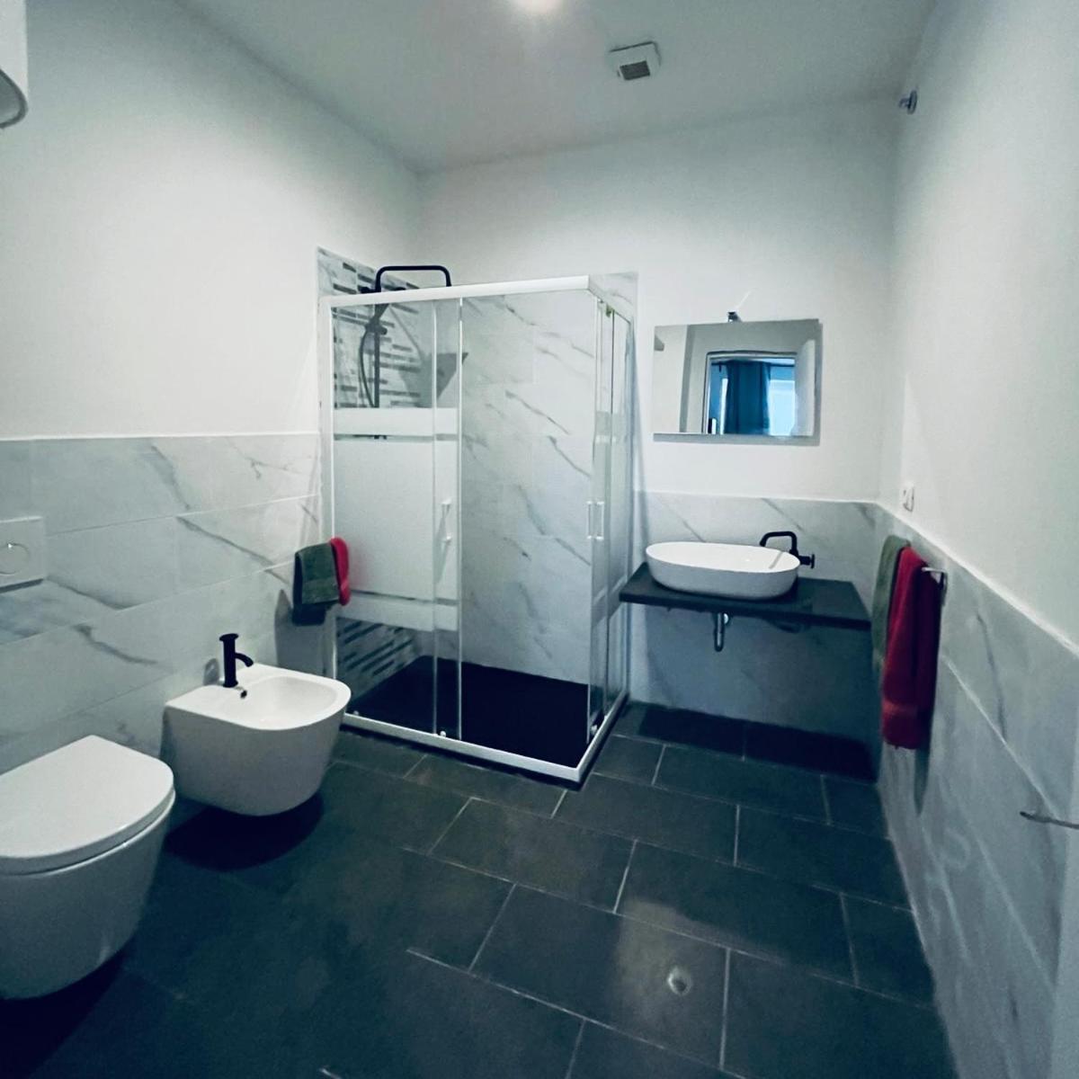 Esterina Rooms ลาสเปเซีย ภายนอก รูปภาพ